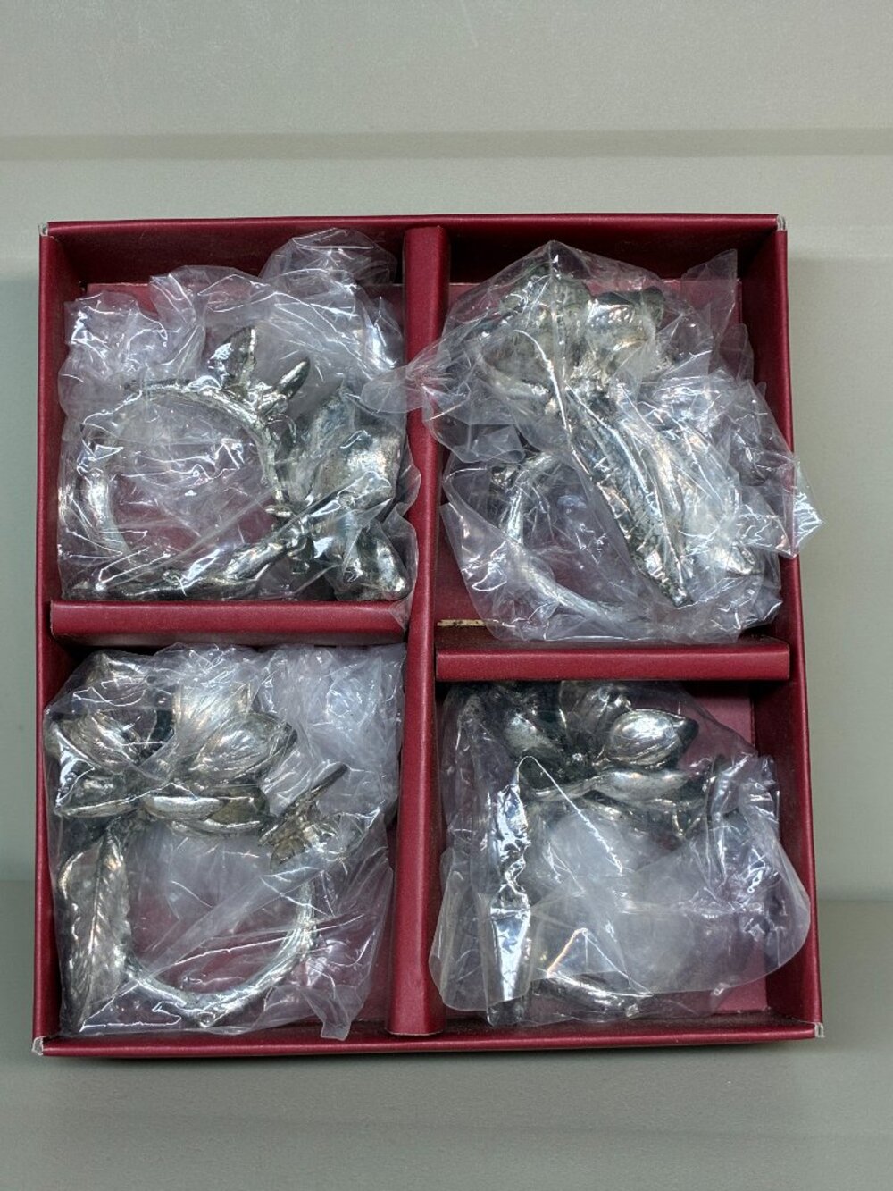 Arthur Court Magnolia Flower Napkin Rings Set of 4 Silver Aluminum In Box